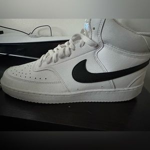 Men’s Nike Court Vision